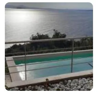 Camera Con Uso Piscina Vista Mare Pensión