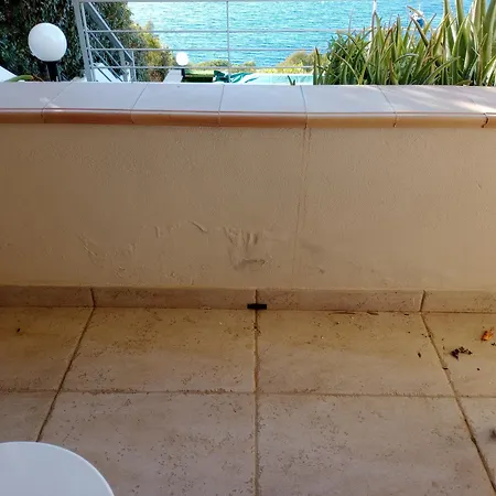Pensión Camera Con Uso Piscina Vista Mare Terra Mala